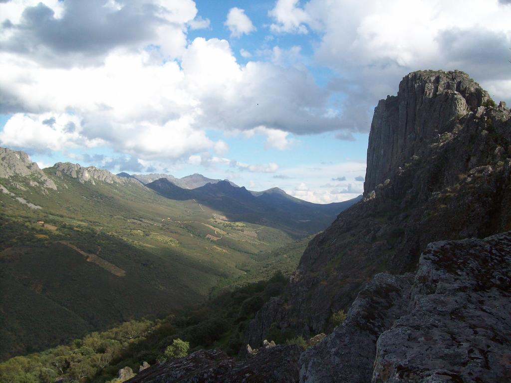 شقة El Nido De La Collalba Cabañas del Castillo المظهر الخارجي الصورة